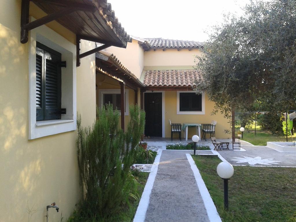 Villa Rododafni Roda  Extérieur photo